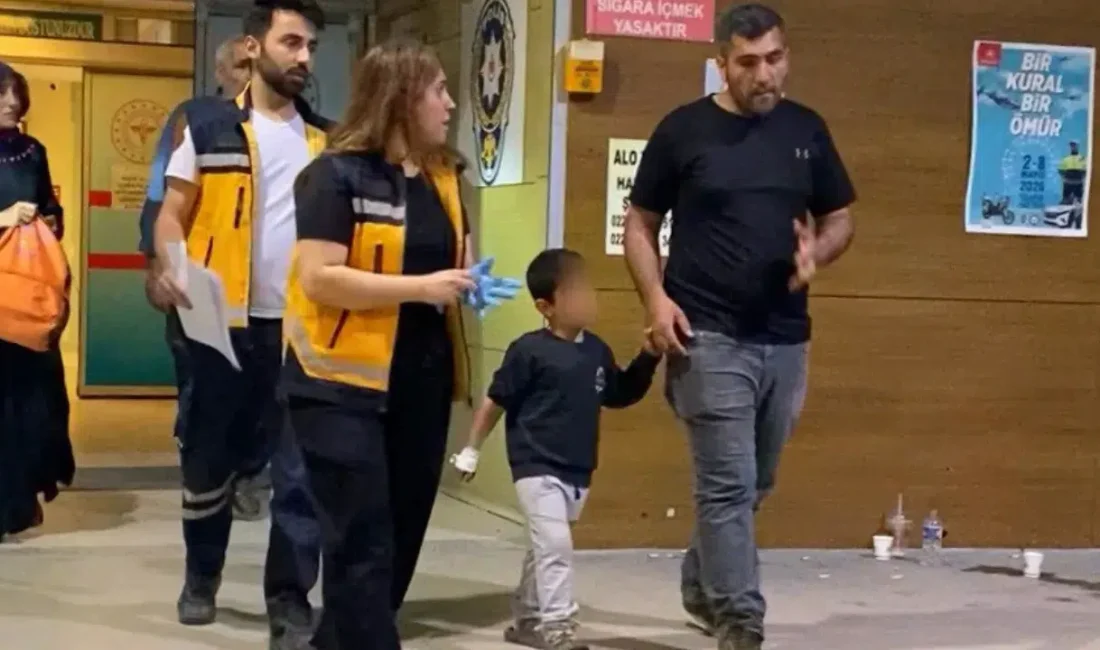 Bursa’nın İnegöl ilçesinde evde oyun oynadığı sırada parmağını prize sokan