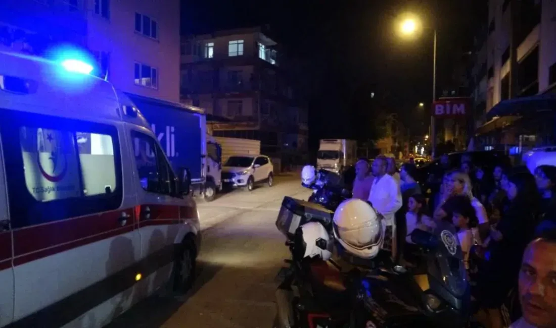 Antalya’nın Muratpaşa ilçesinde kentsel dönüşüm nedeniyle boşaltılan 4 katlı apartmanda