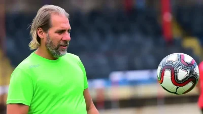 Yeni sezonda mutlak başarı hedefleyen Menemen FK, teknik direktörlük koltuğu