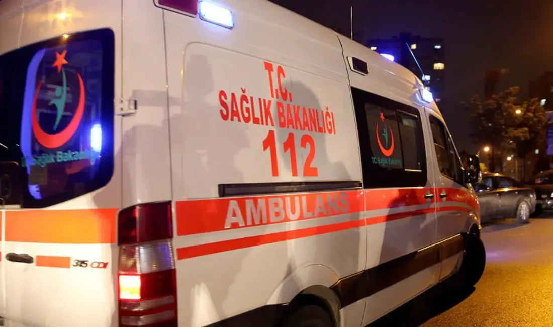 Ankara’nın Çubuk ilçesinde manevra yapmak isteyen bir otomobilin hafif ticari