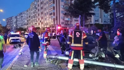 Balıkesir’in Karesi ilçesinde meydana gelen feci trafik kazasında, kontrolden çıkan