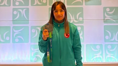 Brezilya’da düzenlenen dev organizasyonda mindere çıkan milli sporcumuz Zerda Demir,
