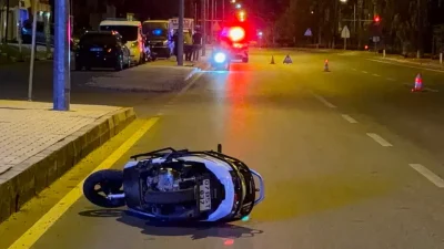 Antalya’nın Gazipaşa ilçesinde kontrolden çıkarak metrelerce sürüklenen motosiklet kazası yürekleri