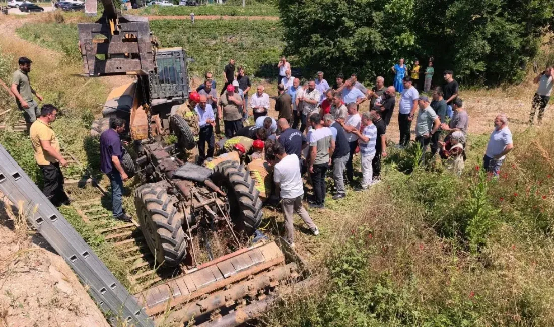 Bursa’nın İnegöl ilçesinde kontrolden çıkarak köprüden aşağı uçan traktörün altında