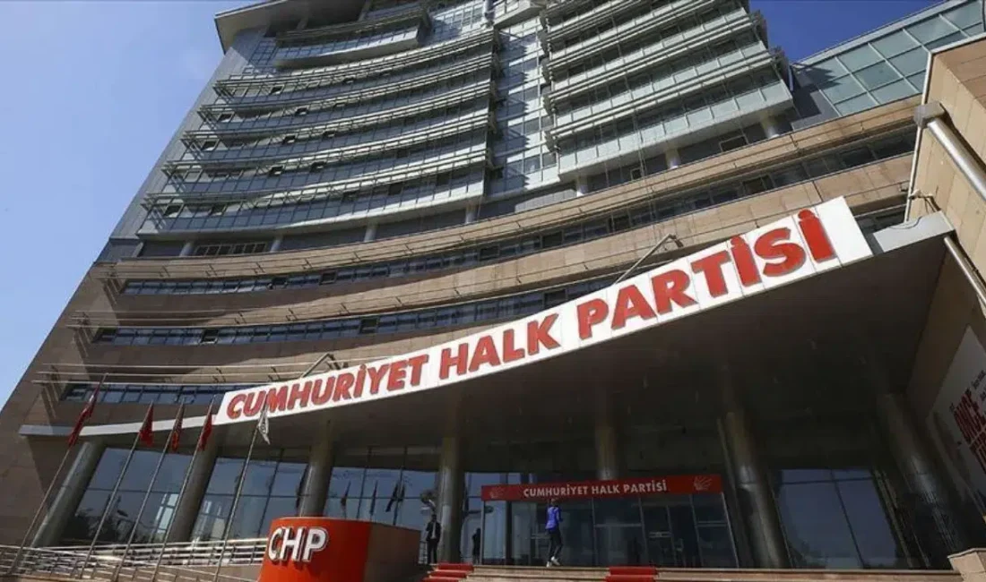 Cumhuriyet Halk Partisi bünyesinde disiplin sevkleri ve ihraç tartışmalarıyla tırmanan