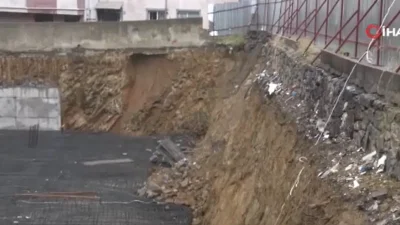 İstanbul Sancaktepe’de etkili olan sağanak yağışların ardından bir inşaat projesinin