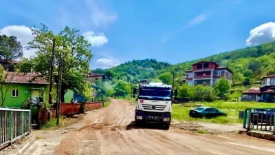 Sinop İl Özel İdaresi, kent genelinde başlattığı kapsamlı yol bakım