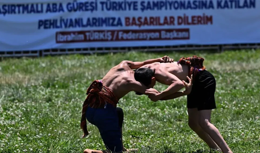 Gaziantep’te düzenlenen Aşırtmalı Aba Güreşi Türkiye Şampiyonası, Türkiye’nin dört bir
