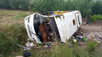 Isparta’nın Gelendost ilçesinde keyifli bir gezi dönüşünde yolcuları taşıyan tur