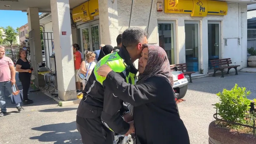 Yükseköğretim Kurumları Sınavı’nda (YKS) zamanla yarışan, kimliğini unutan ya da
