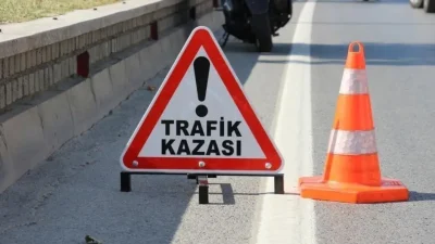 İstanbul Büyükçekmece’de yağışın ardından kayganlaşan yolda kontrolden çıkan motosiklet feci