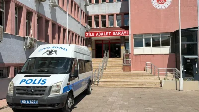 Tokat’ın Turhal ilçesinde iki yıl önce otomobilinde göğsünden vurulmuş halde