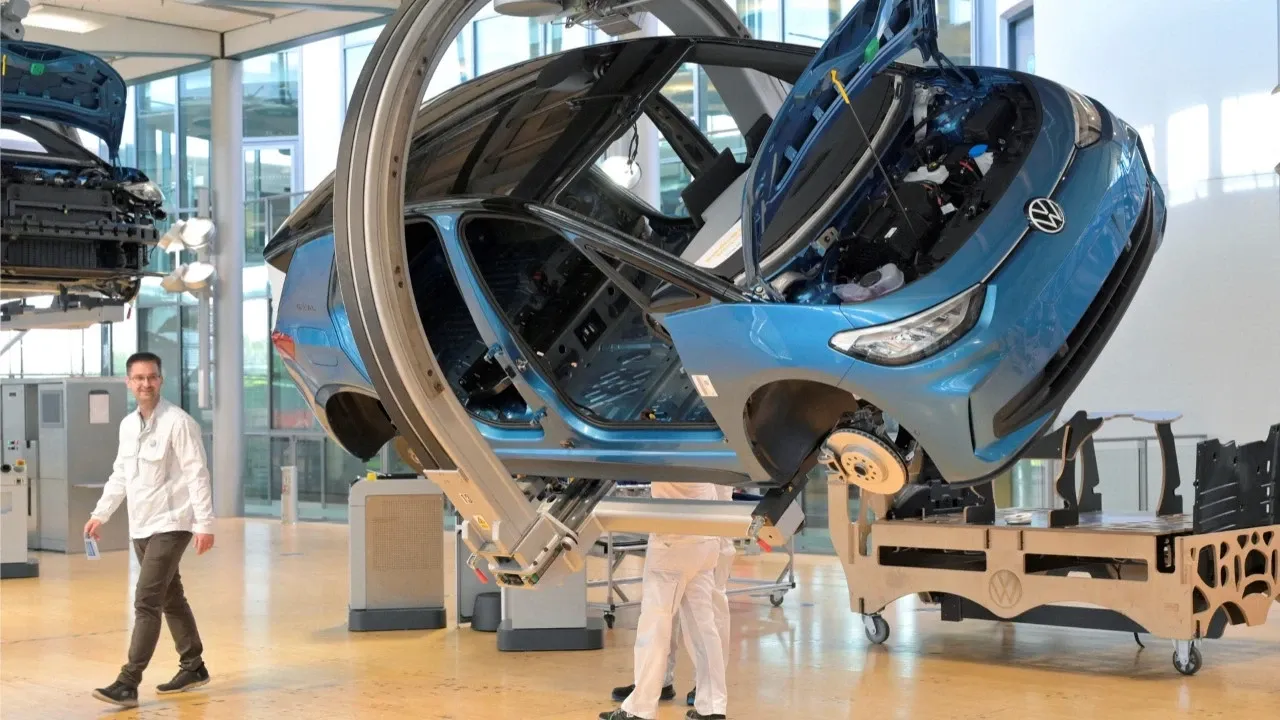 Otomotiv sektöründe taşları yerinden oynatacak devasa bir adım atıldı. Alman