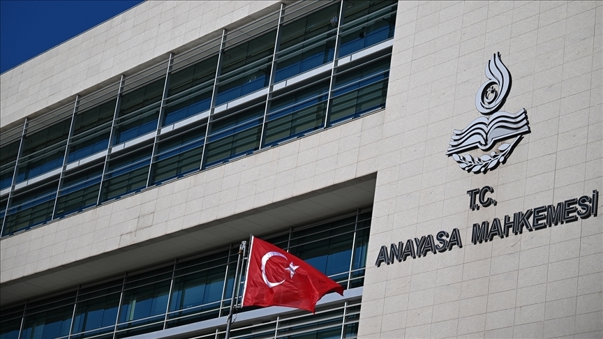 Anayasa Mahkemesi, siyaset dünyasında büyük yankı uyandıran amblem tartışmasına son