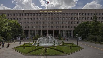 Ankara Adliyesi kafeteryasında cezaevi infazını erteletmek isteyen bir kişi ile