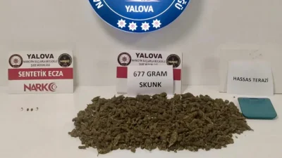 Yalova’nın Çınarcık ilçesinde emniyet güçlerinin titizlikle yürüttüğü uyuşturucu operasyonunda sıcak