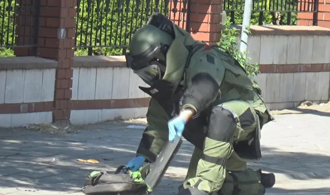 Aydın’ın Efeler ilçesinde kaldırıma bırakılan ve mahalle sakinlerine korku dolu
