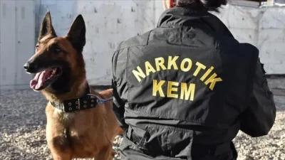 Konya’da narkotik polisinin Karatay ve Selçuklu ilçelerinde gerçekleştirdiği iki büyük