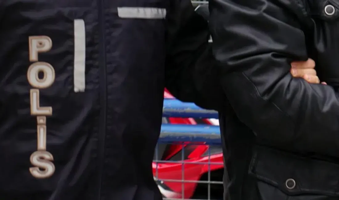 Uşak’ın Banaz ilçesinde polis ekipleri tarafından şüphe üzerine durdurulan bir