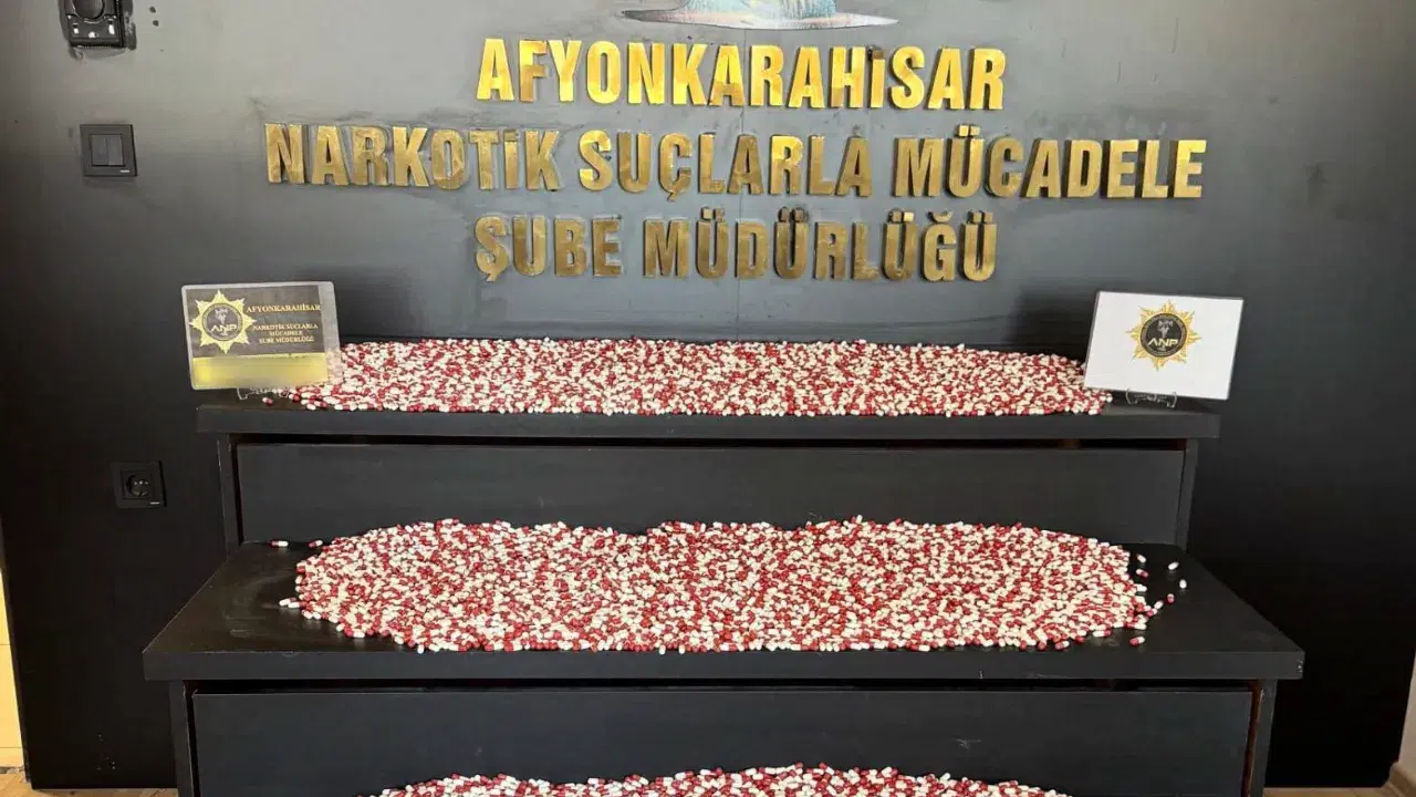Afyonkarahisar’da zehir tacirlerinin kargo şebekesi üzerinden kurduğu sinsi plan, narkotik