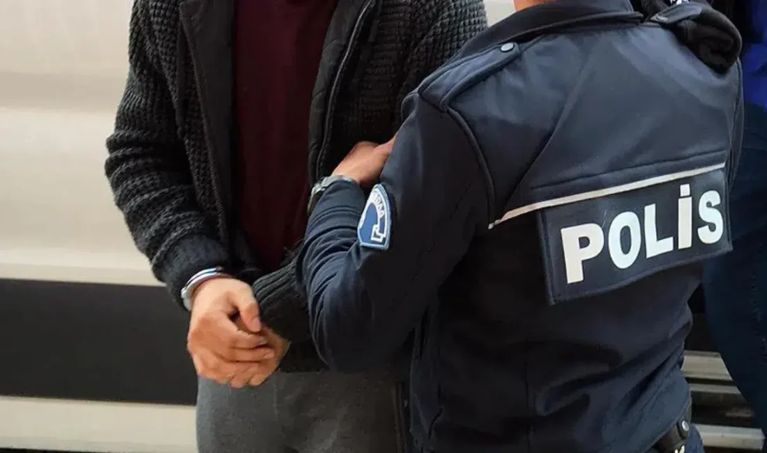 Interpol tarafından kırmızı bültenle aranan ve hakkında uyuşturucu ticaretinden kesinleşmiş