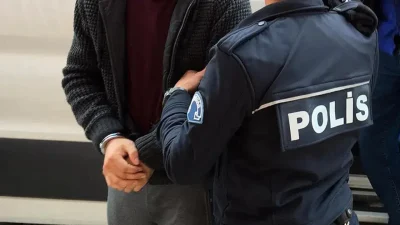 Interpol tarafından kırmızı bültenle aranan ve hakkında uyuşturucu ticaretinden kesinleşmiş