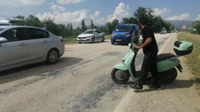 Isparta-Yalvaç kara yolunda kontrolden çıkan motosikletin kaza yapması sonucu bir