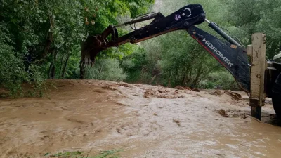 Malatya’nın doğa harikası ilçesi Arapgir’de aniden bastıran sağanak yağış, ünlü