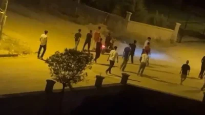 Adıyaman’da sokak ortasında karşı karşıya gelen iki grup arasındaki sözlü