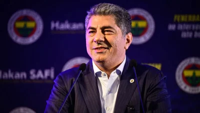 Fenerbahçe başkanlık yarışı nefes kesen transfer hamleleriyle sarsılırken, başkan adayı
