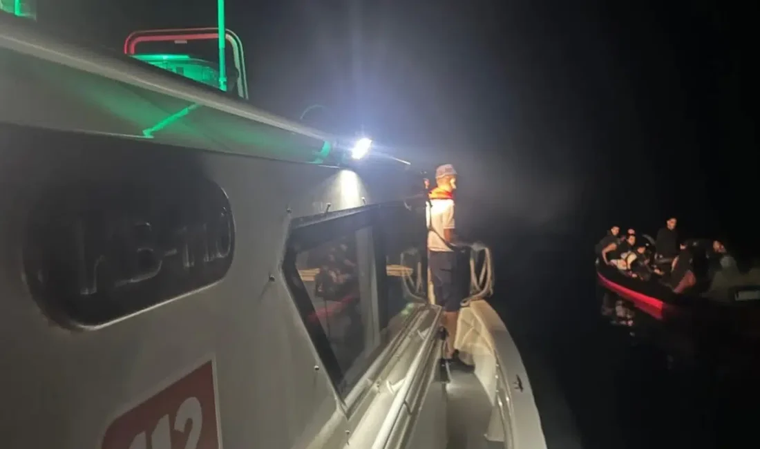 Muğla’nın Bodrum ilçesi açıklarında motoru arızalanan ve denizin ortasında çaresizce