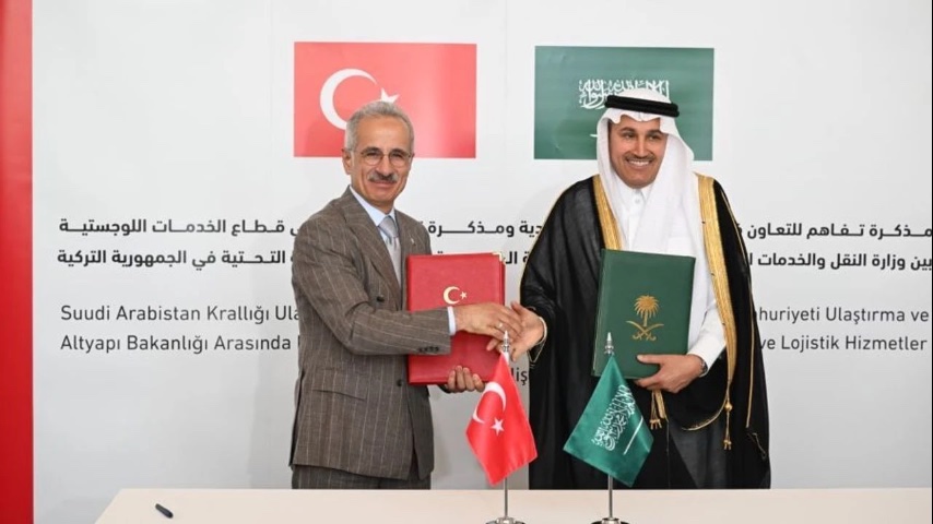 Arab News: Türk-Suudi ortaklığı bölgedeki dengeleri nasıl değiştiriyor? Arab News: Türk-Suudi ortaklığı bölgedeki dengeleri nasıl değiştiriyor?