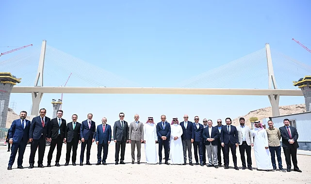Arab News: Türk-Suudi ortaklığı bölgedeki dengeleri nasıl değiştiriyor? Arab News: Türk-Suudi ortaklığı bölgedeki dengeleri nasıl değiştiriyor?