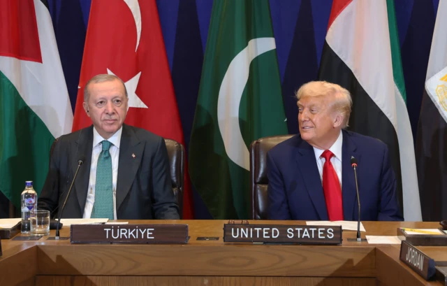 Arab News: Türkiye'nin bağımsız duruşu dengeleri nasıl değiştiriyor? Arab News: Türkiye'nin bağımsız duruşu dengeleri nasıl değiştiriyor?