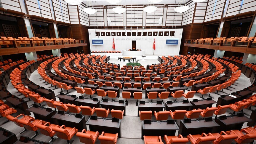 AK Parti tarafından Meclis’e sunulan yeni yasa teklifiyle Türk Silahlı