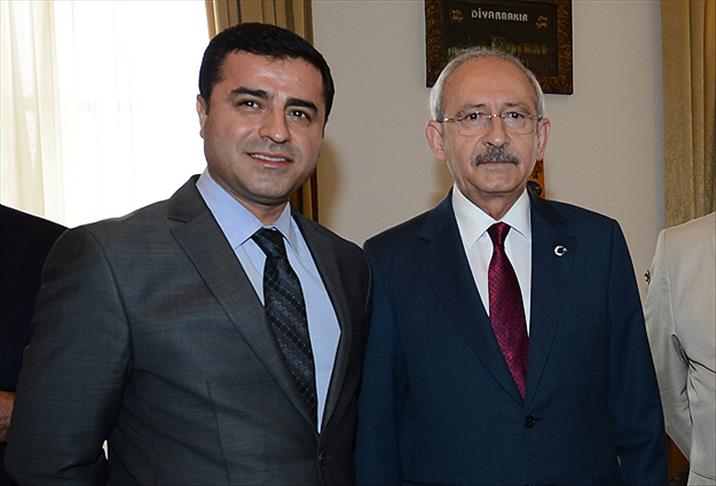 Siyaset gündeminde kartlar yeniden dağıtılıyor. CHP Genel Başkanı Kemal Kılıçdaroğlu’nun,