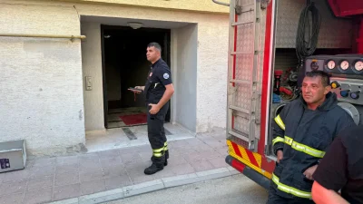 Eskişehir’de bir apartmanın giriş katında aniden yükselen alevler tüm binayı
