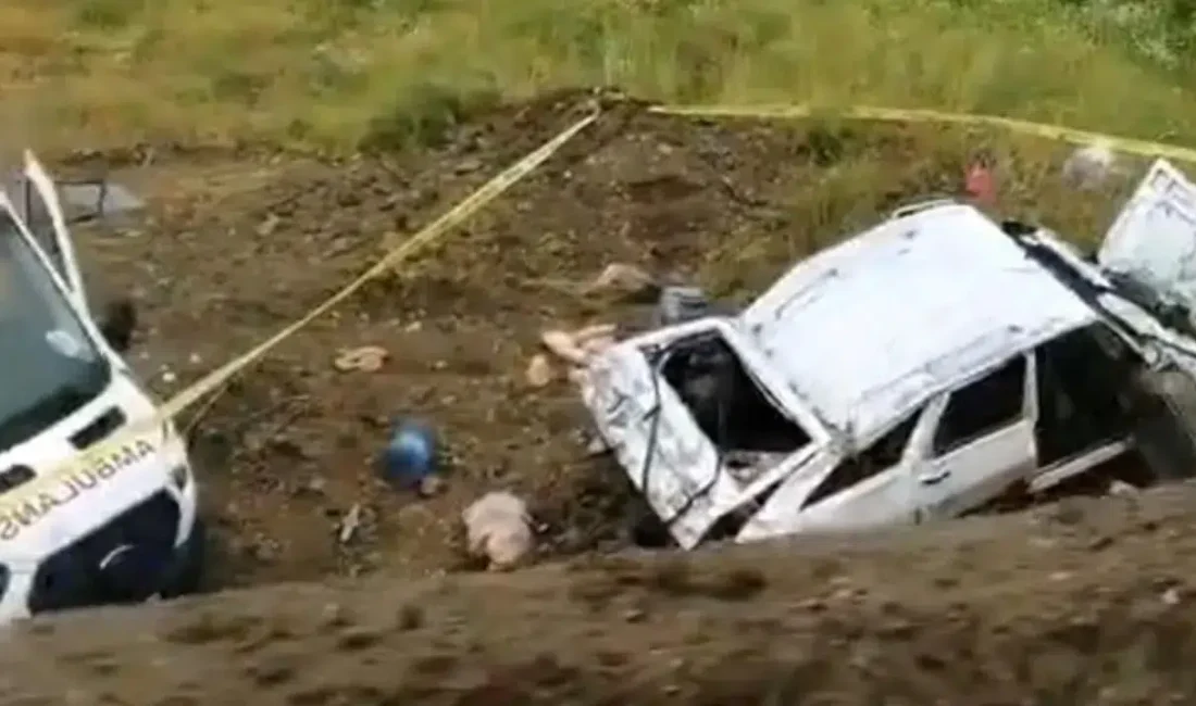 Yozgat’ın Yerköy ilçesinde kontrolden çıkan otomobilin köprüden aşağı düşmesi sonucu