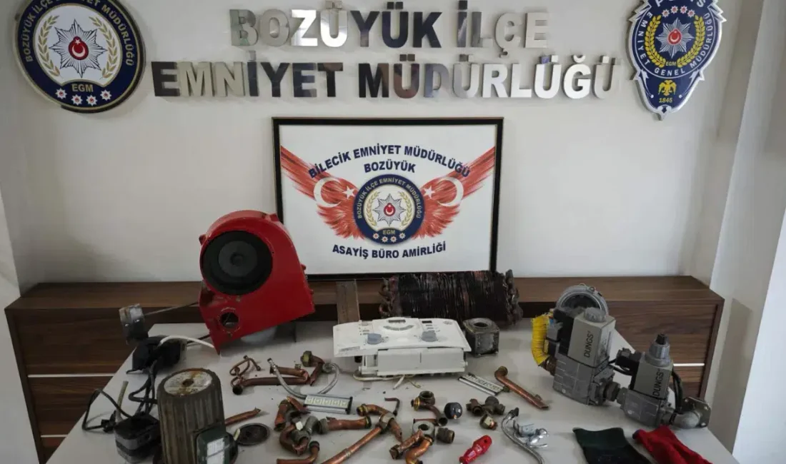 Bilecik’in Bozüyük ilçesinde gece saatlerinde oldukça hareketli anlar yaşandı. Terk