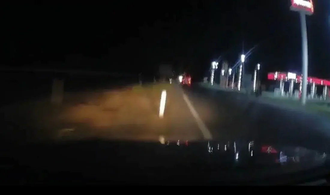 Ankara’daki bir düğünden Eskişehir’e dönen ailenin içinde bulunduğu otomobil, sürücüsünün