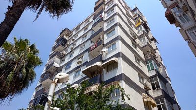 Adana’nın Çukurova ilçesinde sabah saatlerinde meydana gelen korkunç olayda, iki