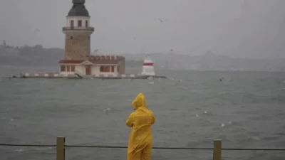 İstanbul Valiliği, kent genelinde beklenen şiddetli sağanak yağış öncesinde çok