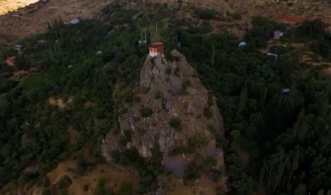 Türk sinema tarihinin en çok izlenen komedi filmlerinden biri olan