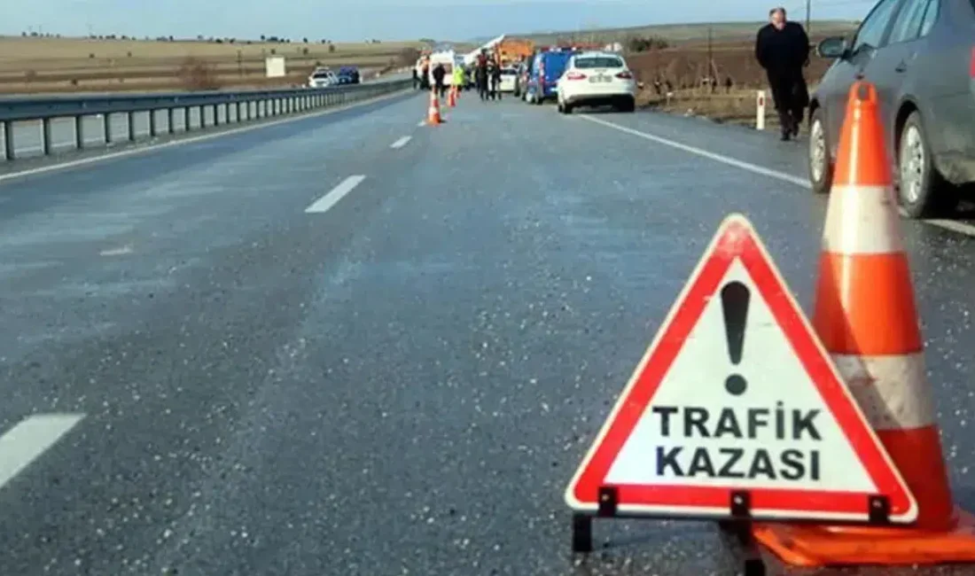Afyonkarahisar’da kontrolden çıkan bir otomobilin bariyerlere çarparak takla atması sonucu