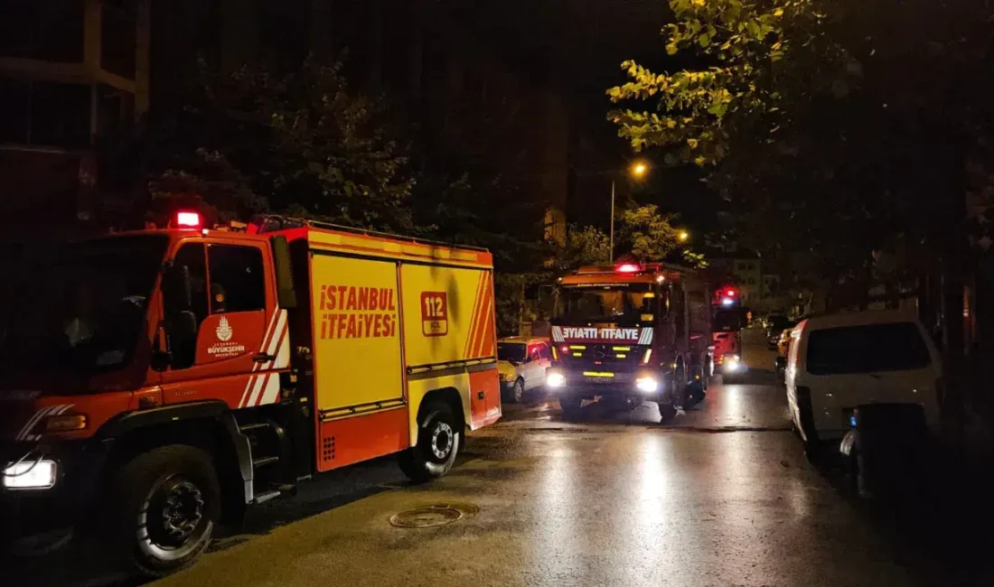 İstanbul Gaziosmanpaşa’da park halindeyken aniden hareket eden sürücüsüz bir otomobil,