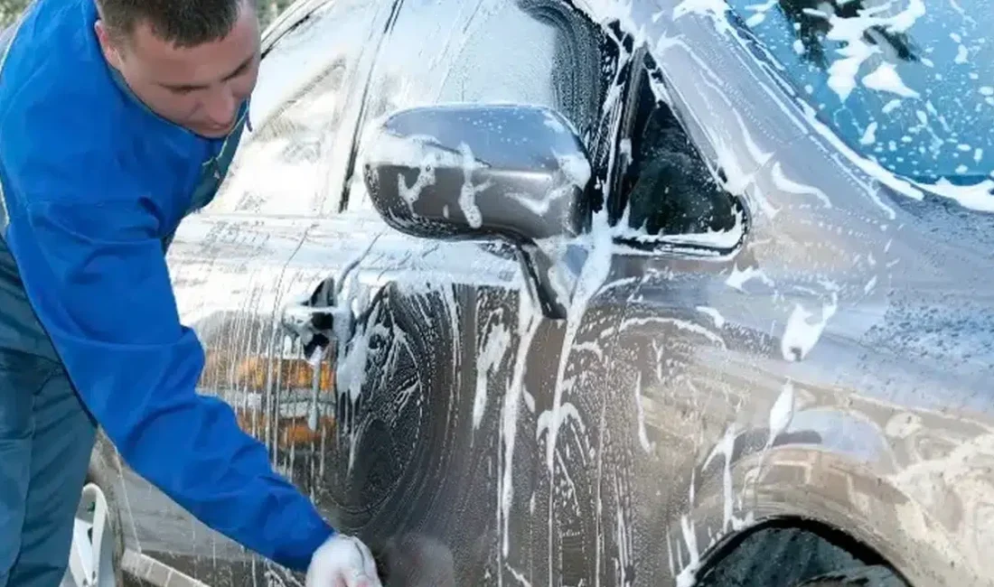 Sosyal medyada paylaşılan bir videoyla gündeme oturan mobil oto yıkama