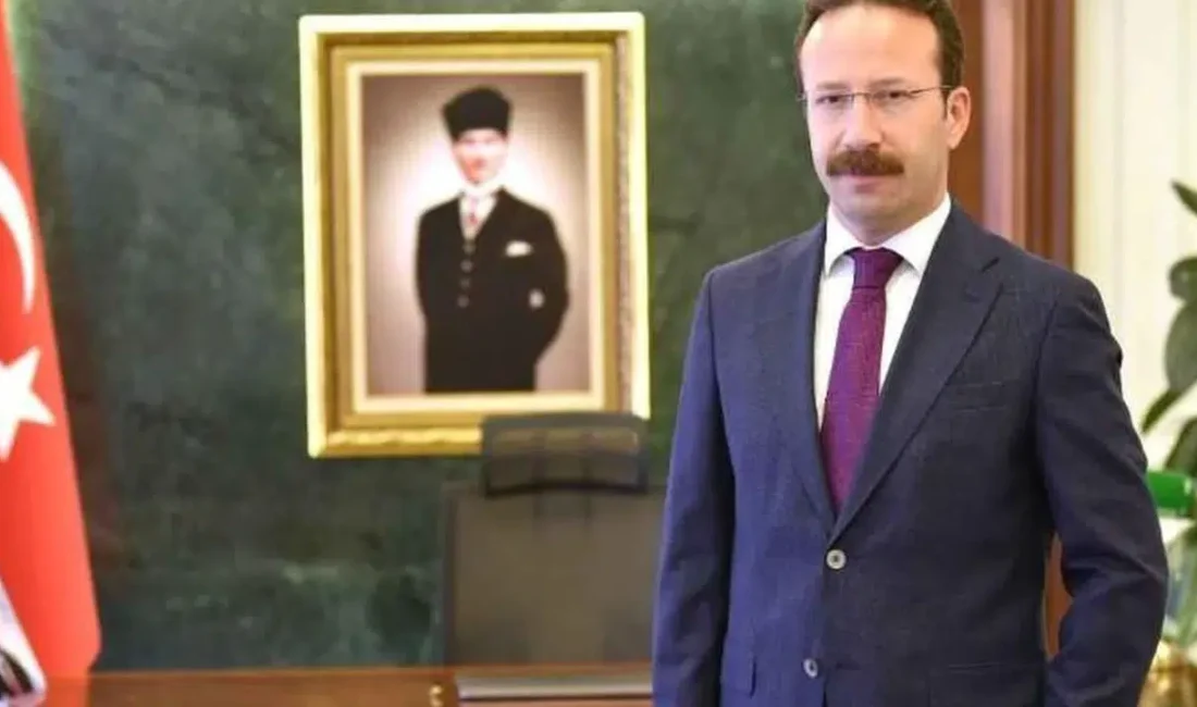 Cumhurbaşkanlığı kararnamesi ile Ardahan Valiliği görevine atanan Ömer Hilmi Yamlı,