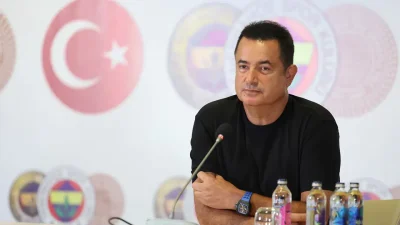 Fenerbahçe’de sıcak saatler yaşanıyor. Sarı-lacivertli kulüpteki locasının iptal edilmesiyle gündeme