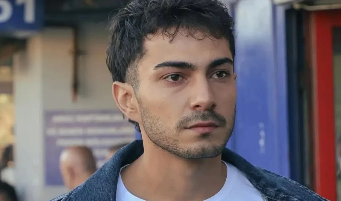 Altı Üstü İstanbul dizisinde hayat verdiği Emir karakteriyle kısa sürede