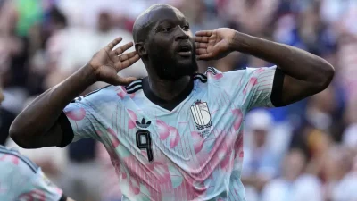Süper Lig’de transfer çalışmalarını sürdüren Beşiktaş’ın Napoli’nin dünyaca ünlü golcüsü